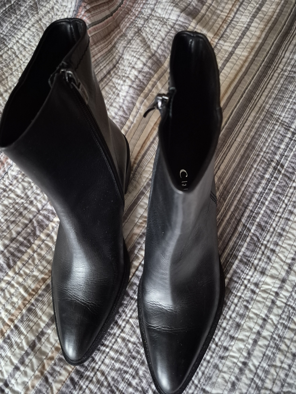 La CANADIENNE Black Leather Ankle Boot